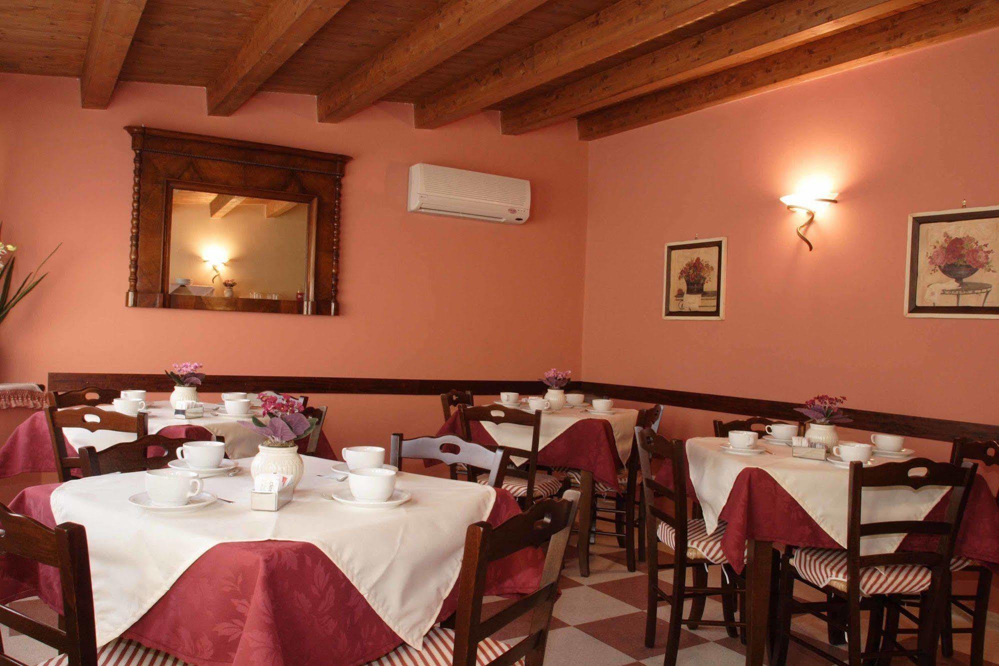 Sorella Luna Bed & Breakfast Syracuse
